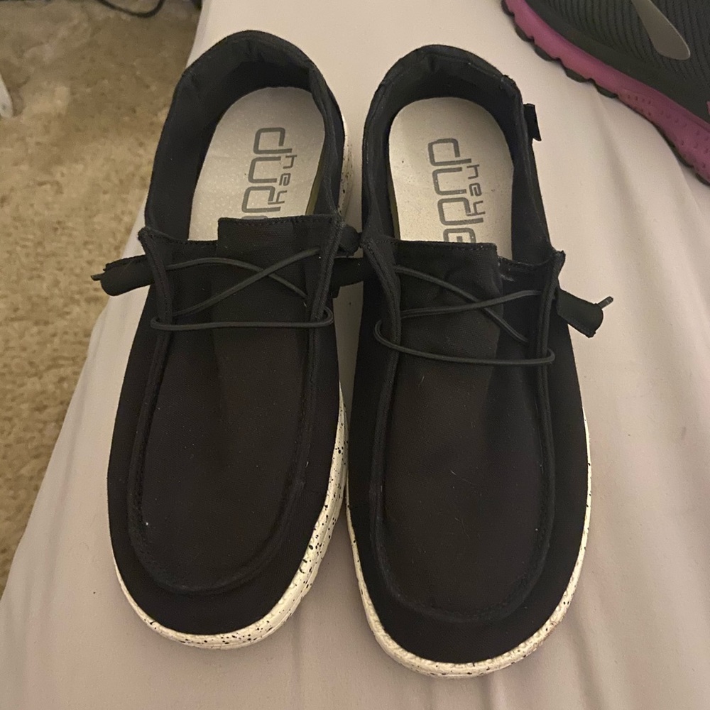 Hey Dude Wendy’s shoes